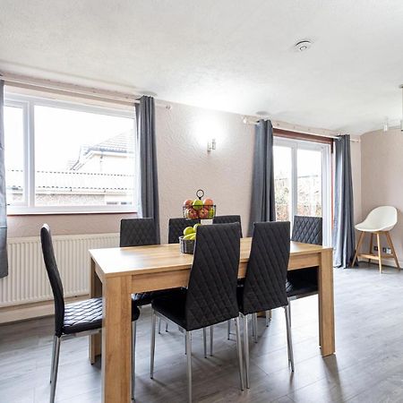 M9 Guest House แมนเชสเตอร์ ภายนอก รูปภาพ