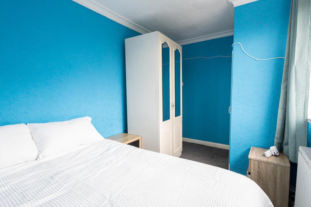 M9 Guest House แมนเชสเตอร์ ภายนอก รูปภาพ